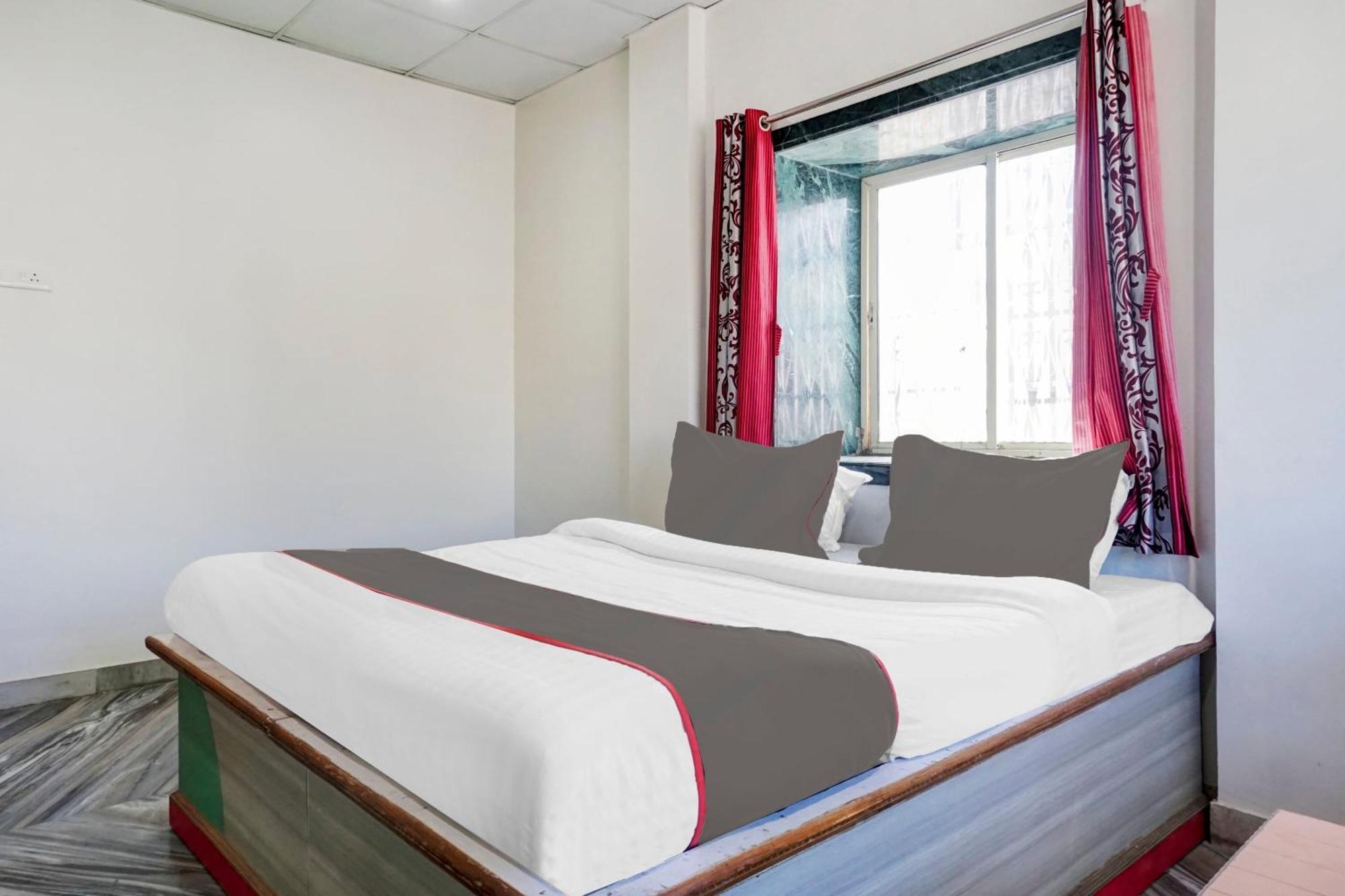 Collection O Shreya Hotel Talegaon Dabhade Kültér fotó