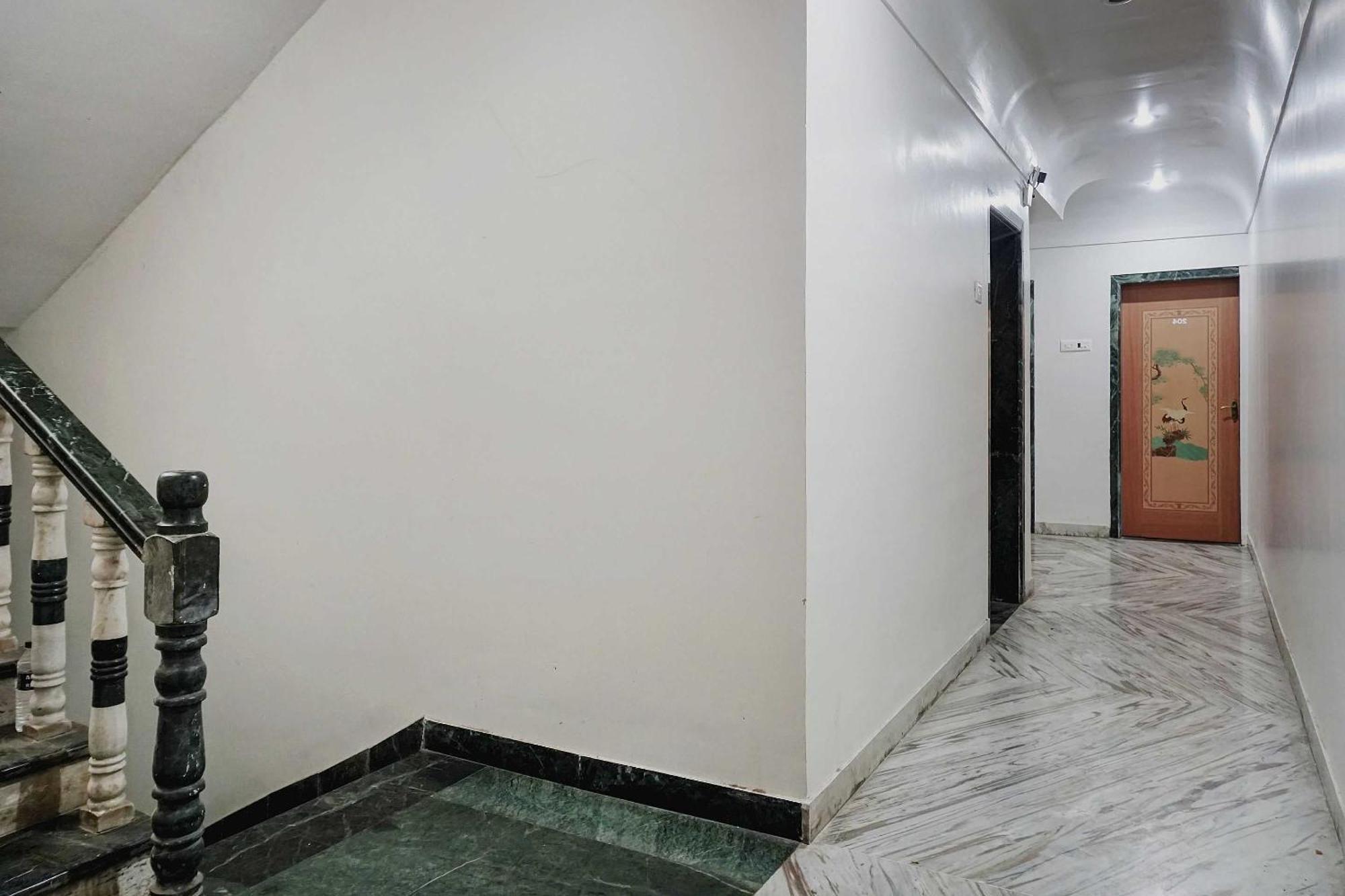 Collection O Shreya Hotel Talegaon Dabhade Kültér fotó