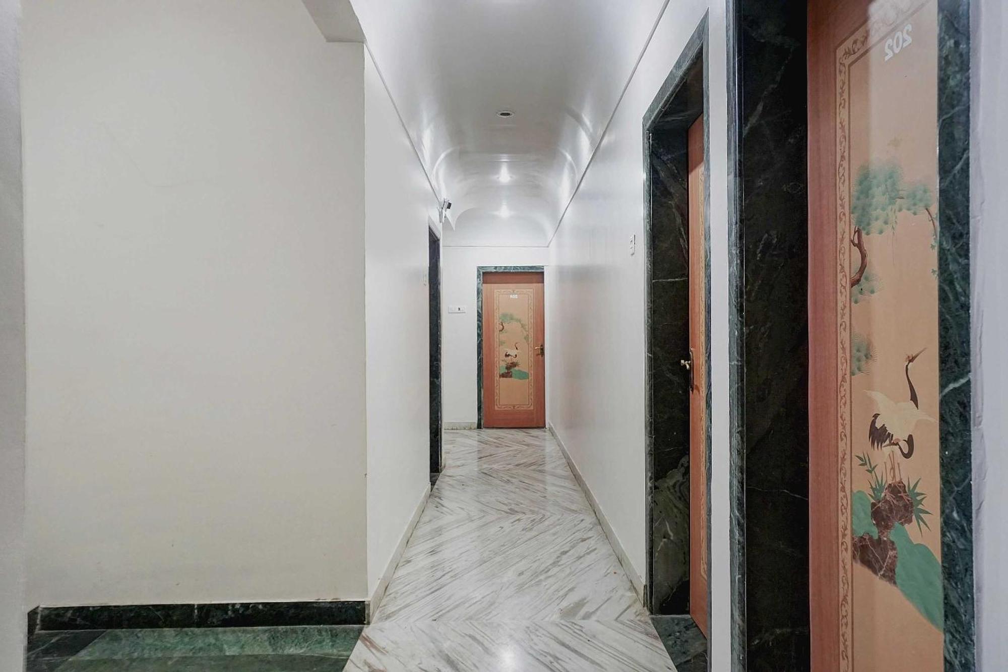 Collection O Shreya Hotel Talegaon Dabhade Kültér fotó
