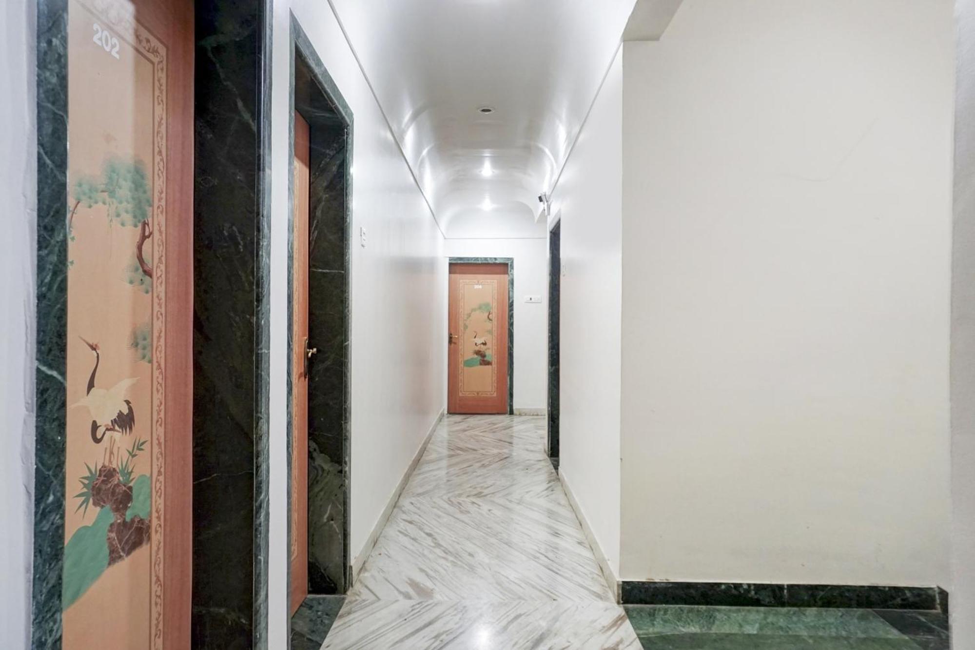 Collection O Shreya Hotel Talegaon Dabhade Kültér fotó
