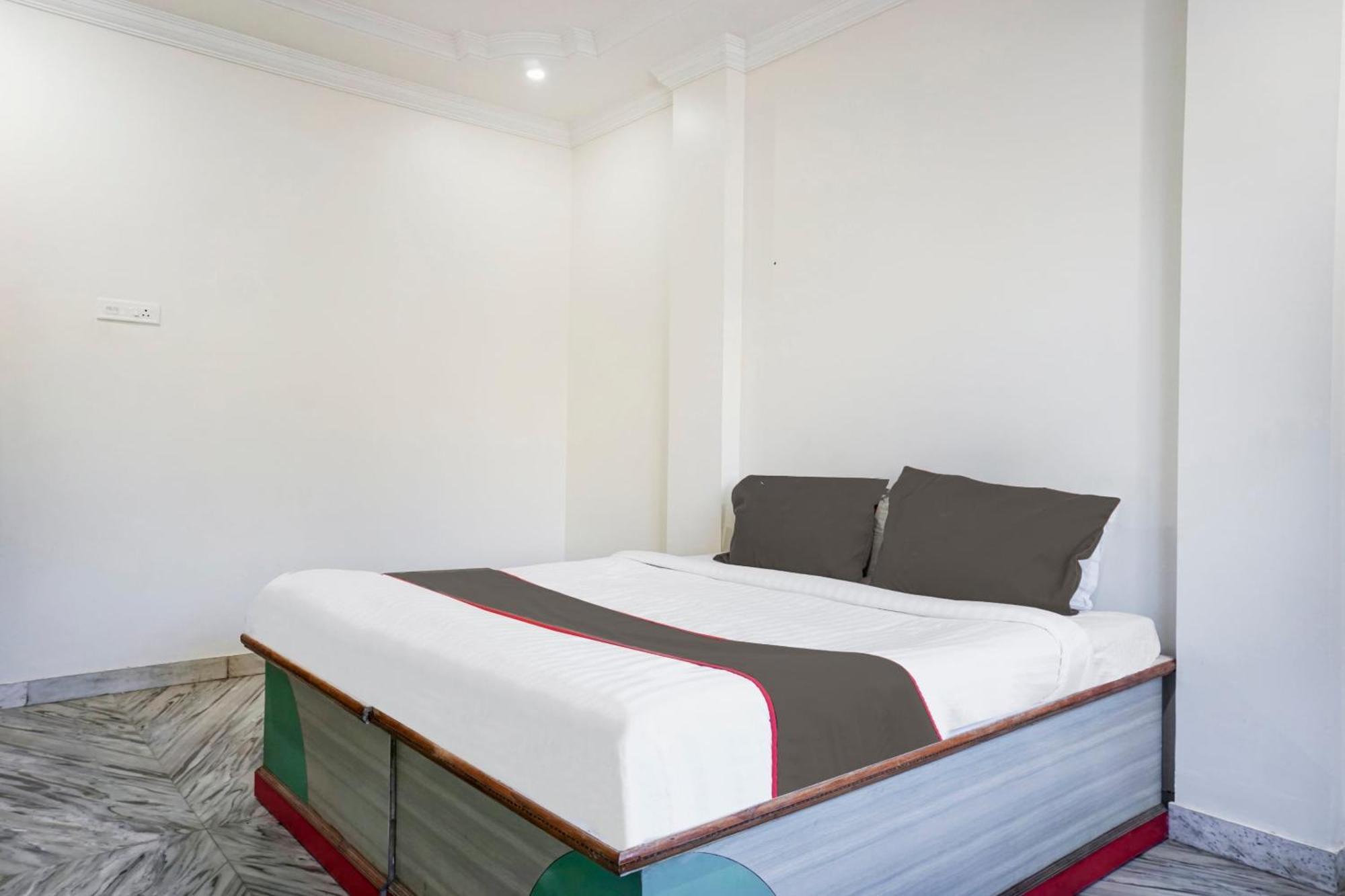 Collection O Shreya Hotel Talegaon Dabhade Kültér fotó
