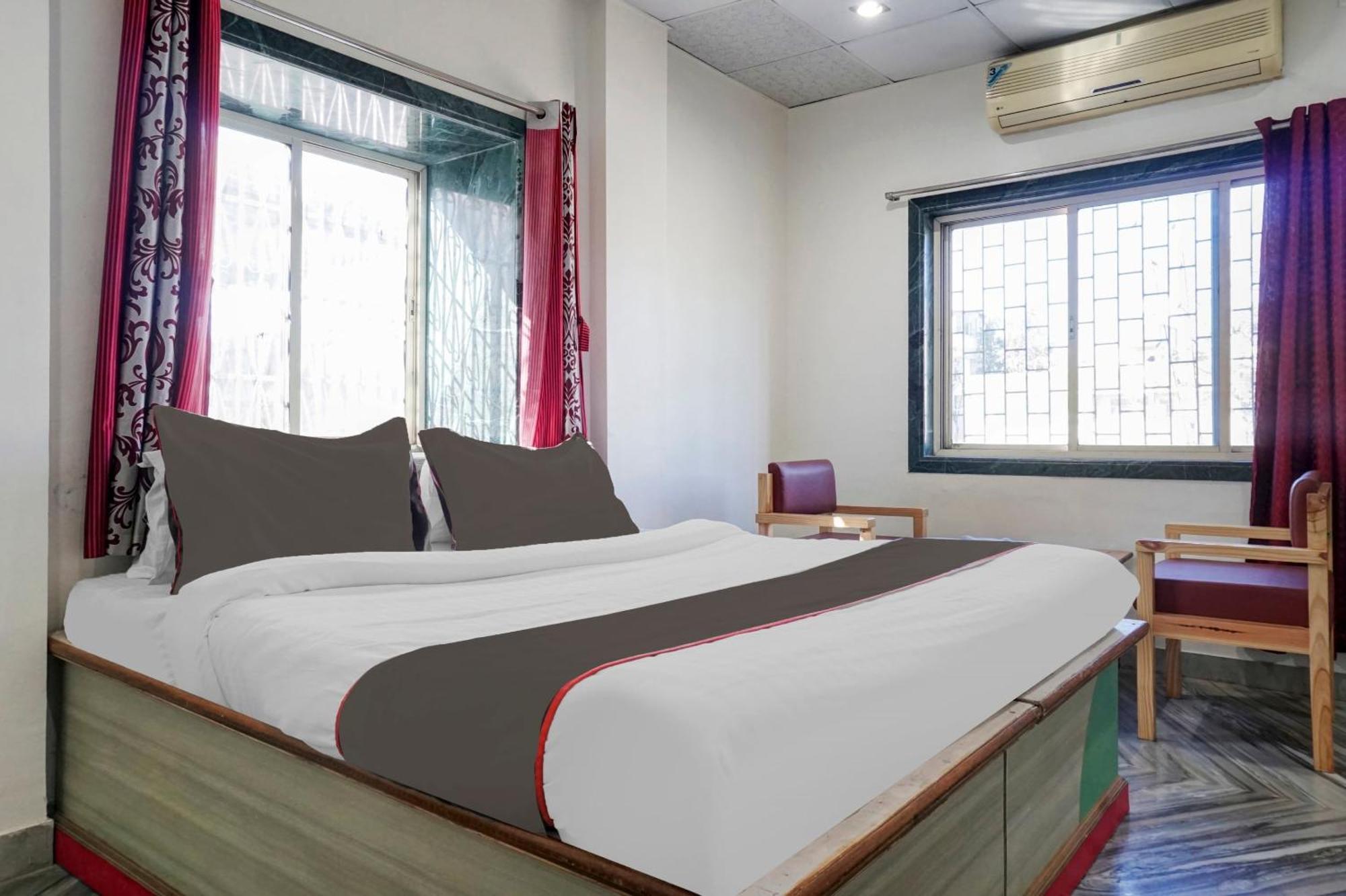 Collection O Shreya Hotel Talegaon Dabhade Kültér fotó